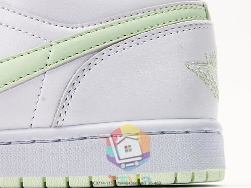 נעלי Air Jordan 1 Low בשני גוונים 4