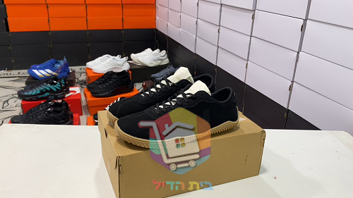 נעלי VEJA Volley עם סוליית גומי מחורצת 43