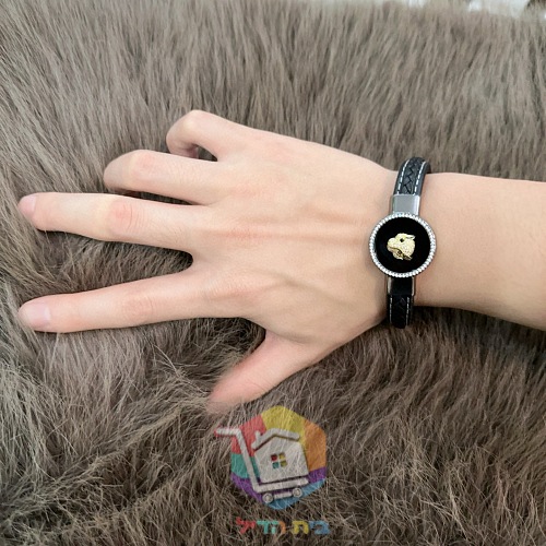 צמיד עור Cartier עם ראש פנתר על לוח שחור עגול 3