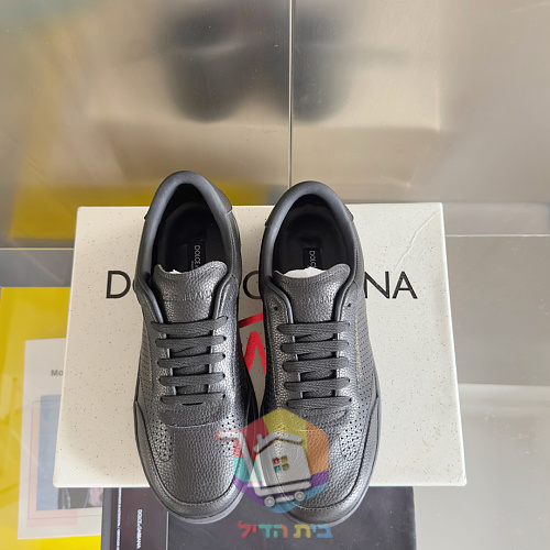 נעלי סניקרס Dolce & Gabbana מעור מחורר בשישה גוונים 11