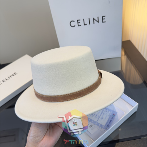 כובע Celine מלבד עם סרט עור 4