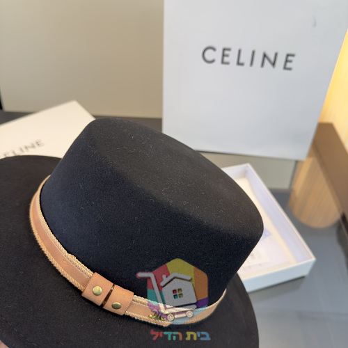 כובע Celine מלבד עם סרט עור 18