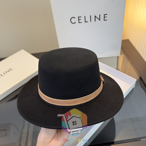 כובע Celine מלבד עם סרט עור 20