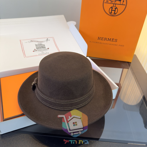 כובע Hermes מלבד עם שוליים רחבים 12