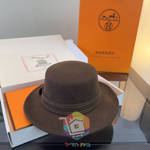 כובע Hermes מלבד עם שוליים רחבים 14