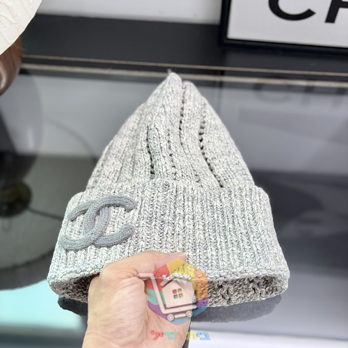 כובע גרב Chanel בגוונים פסטליים 8