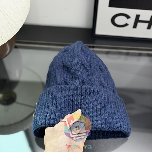 כובע גרב Chanel בסריגת צמות 2
