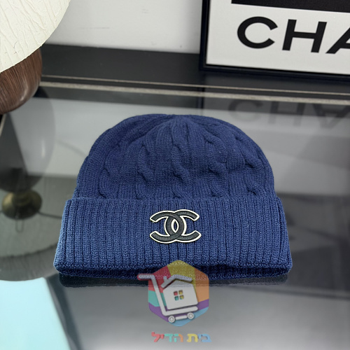 כובע גרב Chanel בסריגת צמות 5