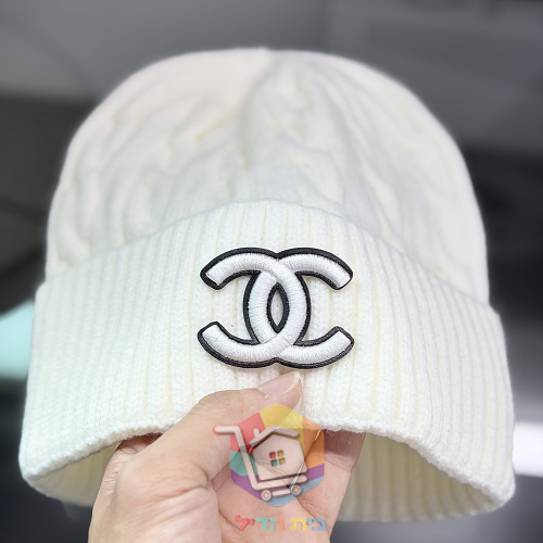 כובע גרב Chanel בסריגת צמות 20