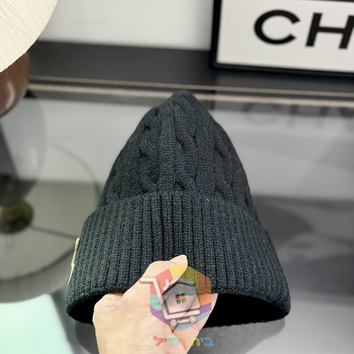 כובע גרב Chanel בסריגת צמות 26