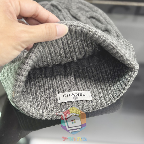 כובע גרב Chanel בסריגת צמות 35