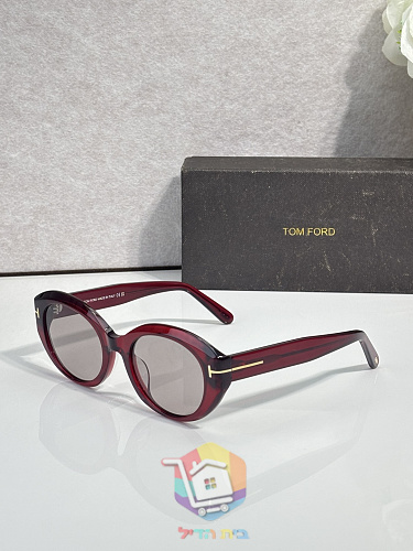 משקפי שמש Tom Ford אובליים בגוון צב 5